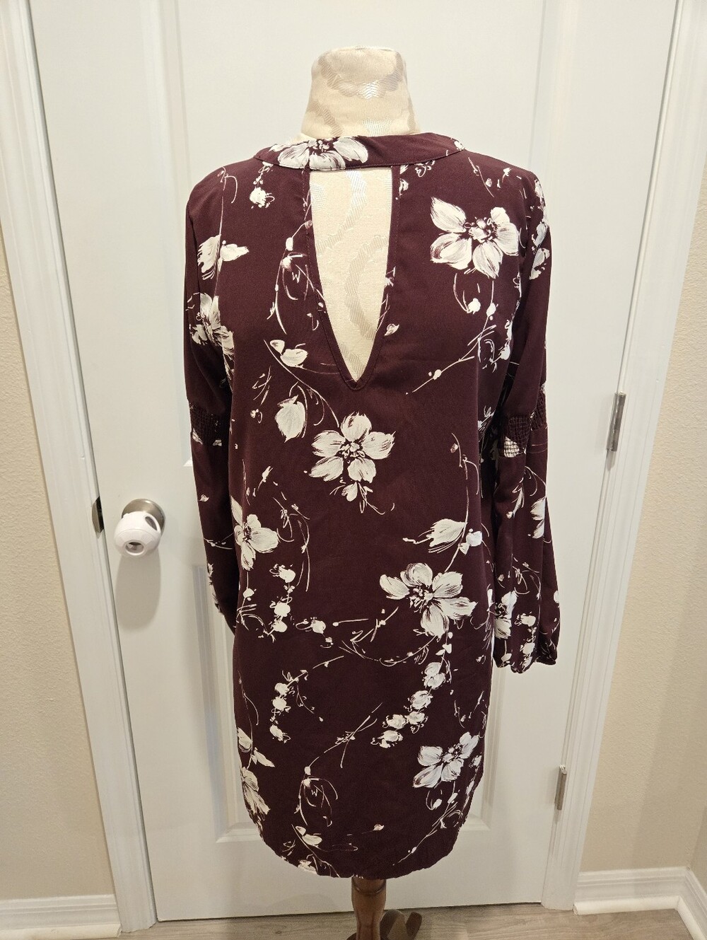 Peach Love Burgundy Floral Shift Dress, Size Large - Picture 3 of 10